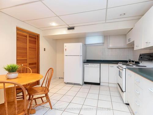 40 Hart Ave, Toronto, ON - Indoor Photo Showing Kitchen