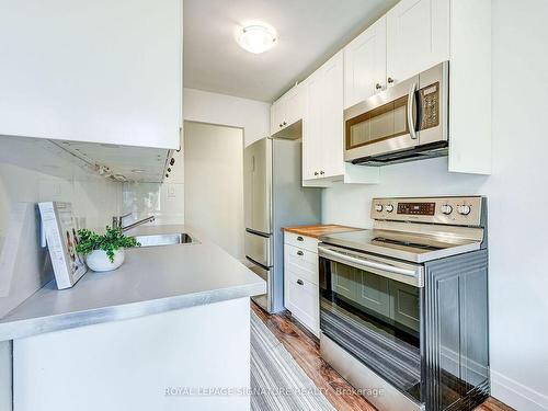 40 Cavell Ave, Toronto, ON - Indoor Photo Showing Kitchen