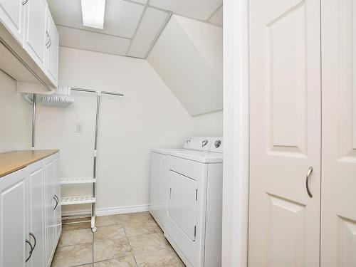 Salle de lavage - 648 Rue White, Longueuil (Greenfield Park), QC - Indoor Photo Showing Laundry Room