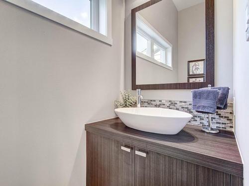 Salle d'eau - 294 Rue Des Cyclistes, Bromont, QC - Indoor Photo Showing Bathroom