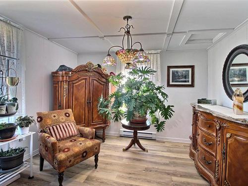 Living room - 434 Rue St-Laurent, Saint-Siméon, QC - Indoor Photo Showing Other Room