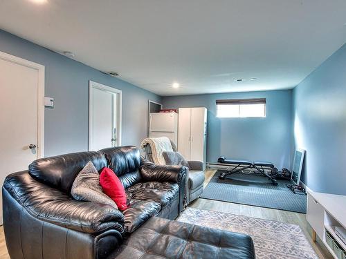 Family room - 151 Rue Cherie, Lavaltrie, QC - Indoor Photo Showing Living Room