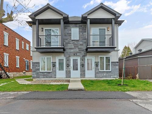 FaÃ§ade - 136 Rue St-Lambert, Salaberry-De-Valleyfield, QC - Outdoor With Facade