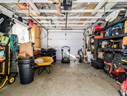 Garage - 