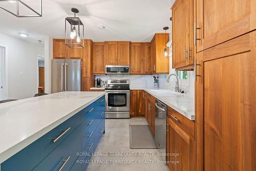 548 Hillside Dr, Trent Hills, ON - Indoor Photo Showing Kitchen