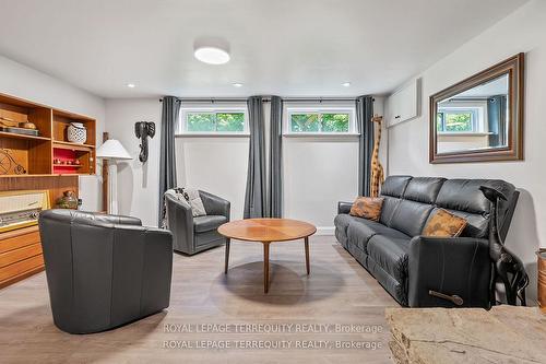 548 Hillside Dr, Trent Hills, ON - Indoor Photo Showing Living Room