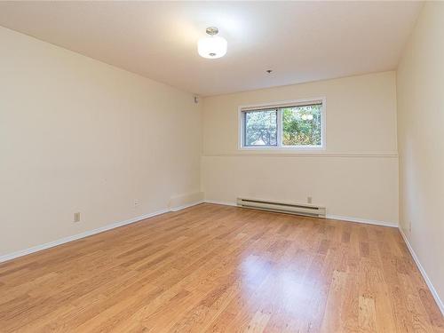 105-3009 Brittany Dr, Langford, BC - Indoor Photo Showing Other Room