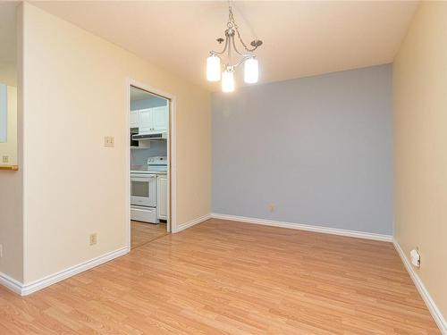 105-3009 Brittany Dr, Langford, BC - Indoor Photo Showing Other Room