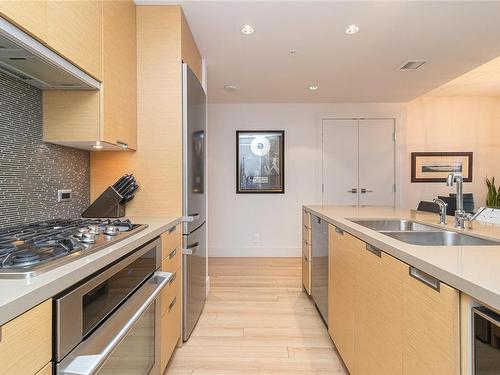 1304-83 Saghalie Rd, Victoria, BC - Indoor Photo Showing Kitchen With Double Sink With Upgraded Kitchen