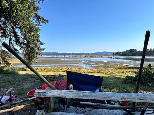 8460 Penny Lane, Fanny Bay, BC 