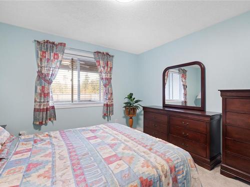 104-1150 Walkem Rd, Ladysmith, BC - Indoor Photo Showing Bedroom