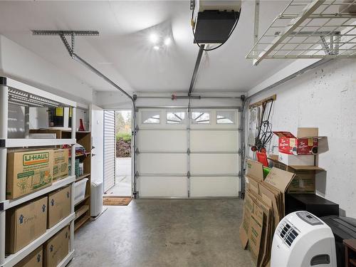 104-1150 Walkem Rd, Ladysmith, BC - Indoor Photo Showing Garage