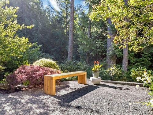 8574 Kingcome Cres, North Saanich, BC 