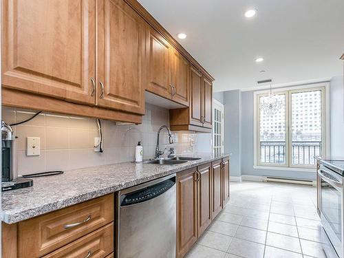 Cuisine - 5H-1210 Boul. De Maisonneuve O., Montréal (Ville-Marie), QC - Indoor Photo Showing Kitchen With Double Sink