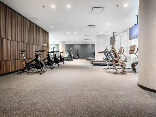 Exercise room - 3203-1205 Place Phillips, Montréal (Ville-Marie), QC - Indoor Photo Showing Gym Room