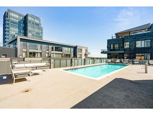 Piscine - 509-370 Rue St-André, Montréal (Ville-Marie), QC - Outdoor With In Ground Pool