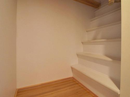 Staircase - 2985 Boul. Malcolm-Fraser, La Malbaie, QC - Indoor