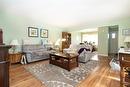 194-1255 Raymer Avenue, Kelowna, BC  - Indoor Photo Showing Living Room 