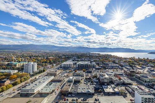 3002-1488 Bertram Street, Kelowna, BC - Outdoor With View