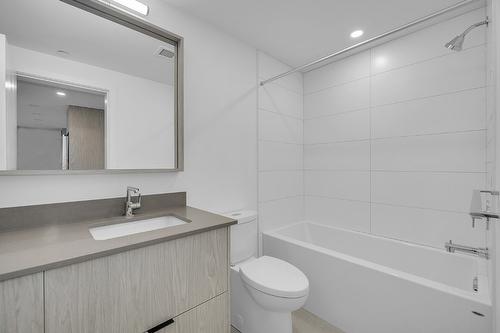 3002-1488 Bertram Street, Kelowna, BC - Indoor Photo Showing Bathroom