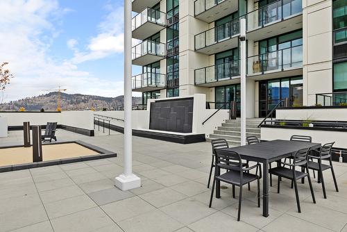 3002-1488 Bertram Street, Kelowna, BC - Outdoor