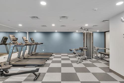 3002-1488 Bertram Street, Kelowna, BC - Indoor Photo Showing Gym Room