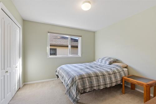 66-615 Glenmeadows Road, Kelowna, BC - Indoor Photo Showing Bedroom