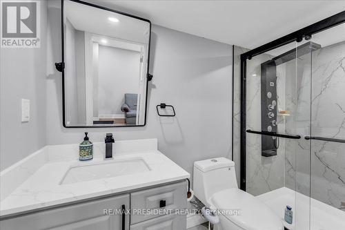 22 Sleeth Street, Brantford, ON - Indoor Photo Showing Bathroom