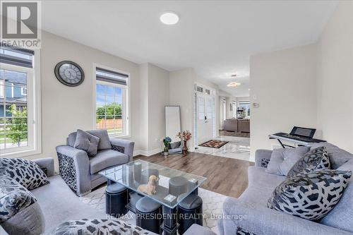 22 Sleeth Street, Brantford, ON - Indoor Photo Showing Living Room