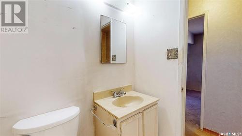 298 Cannon Street, Regina, SK - Indoor Photo Showing Bathroom