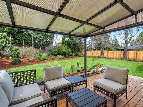 4252 Oakview Close, Saanich, BC 