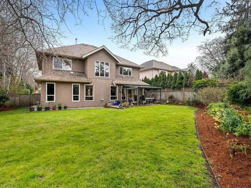 4252 Oakview Close, Saanich, BC 