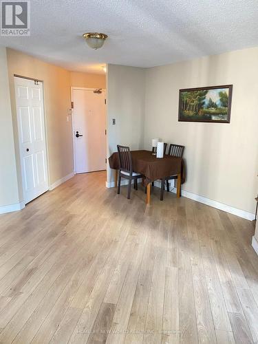 901 - 25 Maitland Street, Toronto, ON - Indoor Photo Showing Dining Room