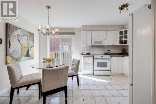 34 Don Head Village Boulevard, Richmond Hill, ON - Indoor Photo Showing Dining Room