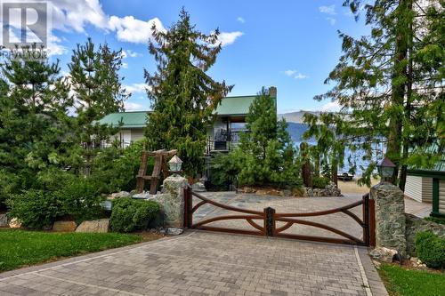 2483 Rocky Point Road, South Shuswap, BC - Outdoor