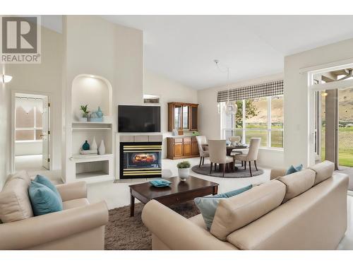 650 Harrington Road Unit# 25, Kamloops, BC - Indoor Photo Showing Living Room With Fireplace