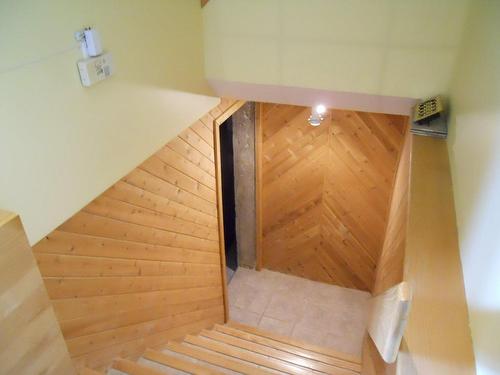 Staircase - 285 Rue Des Mouettes, Rimouski, QC - Indoor Photo Showing Other Room