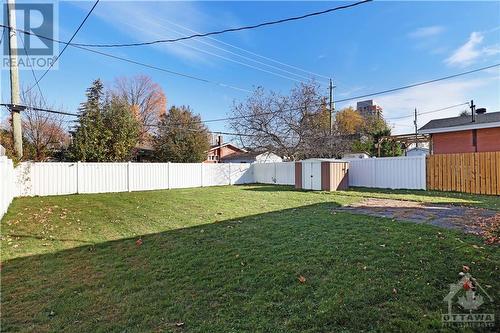 1349 Bloomsbury Crescent, Ottawa, ON - Outdoor