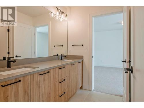 2452 Bradley Drive Lot# 11, Armstrong, BC - Indoor Photo Showing Bathroom