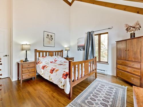 Master bedroom - 195 Rue Du Pré, Eastman, QC - Indoor Photo Showing Bedroom