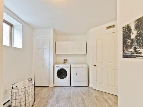 Laundry room - 195 Rue Du Pré, Eastman, QC - Indoor Photo Showing Laundry Room