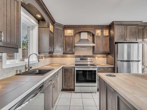 Kitchen - 9425 Av. Trudelle, Québec (Charlesbourg), QC - Indoor Photo Showing Kitchen