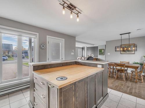 Kitchen - 9425 Av. Trudelle, Québec (Charlesbourg), QC - Indoor Photo Showing Other Room