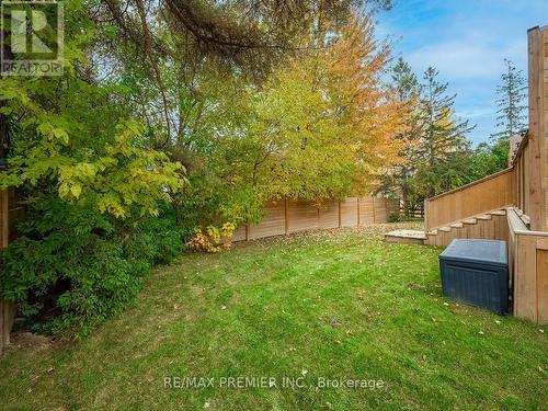 17 Chinook Drive, King, ON - Outdoor