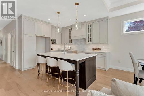 605 St. Andrew Street, Norfolk, ON - Indoor Photo Showing Kitchen With Upgraded Kitchen