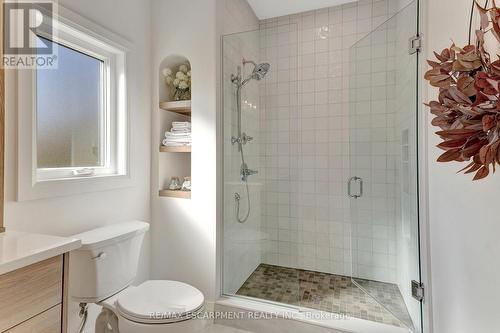 605 St. Andrew Street, Norfolk, ON - Indoor Photo Showing Bathroom