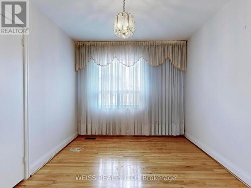 39 Savona Drive, Toronto, ON - Indoor Photo Showing Other Room