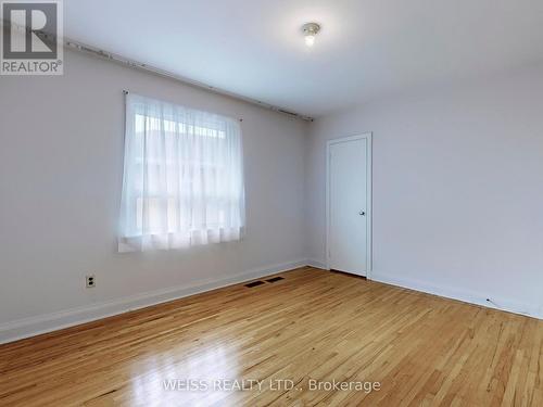 39 Savona Drive, Toronto, ON - Indoor Photo Showing Other Room