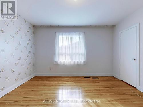 39 Savona Drive, Toronto, ON - Indoor Photo Showing Other Room