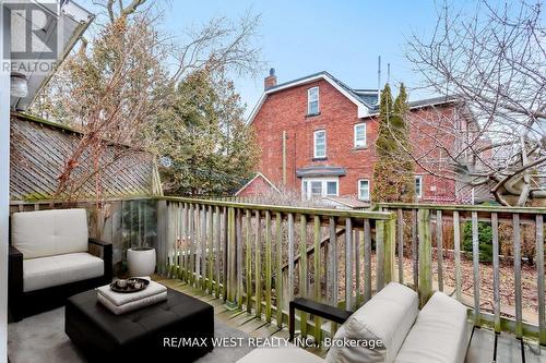 96 Roncesvalles Avenue, Toronto, ON - Outdoor